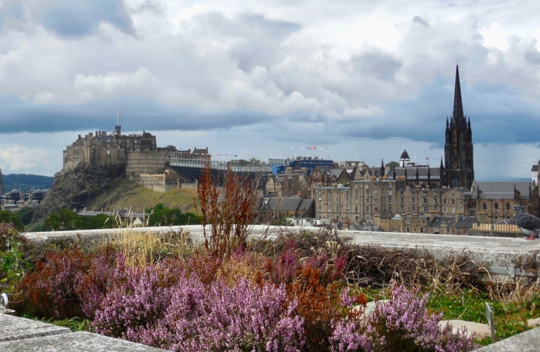 برنامج بريطانيا 9 ليالي