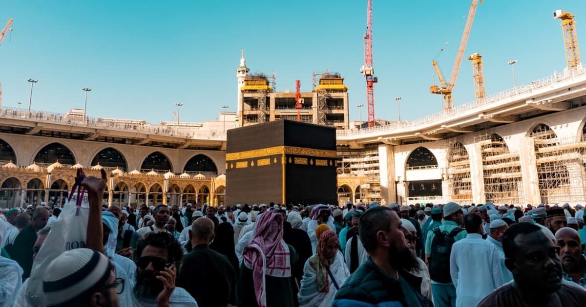 الحجز للعمرة