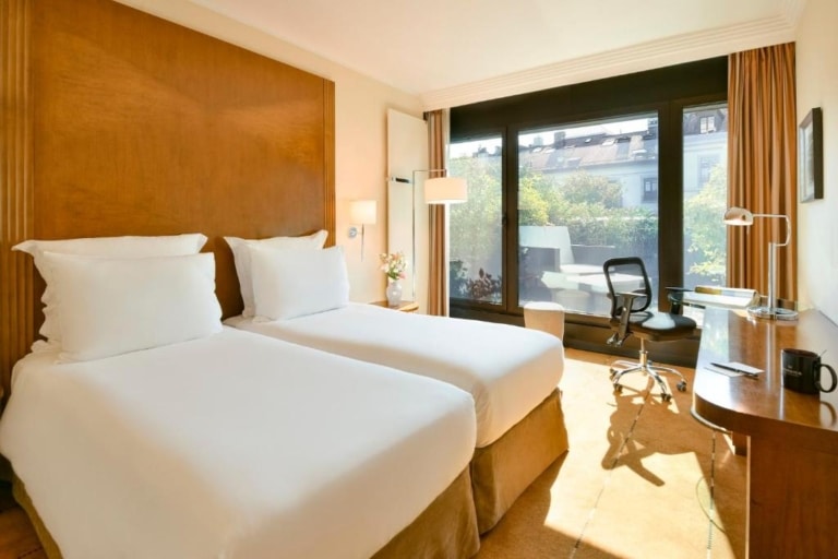 برنامج خط الطبيعة