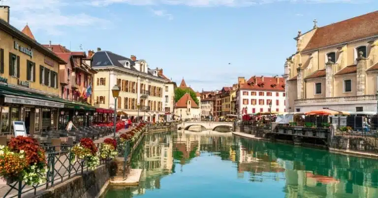 برنامج خط الطبيعة